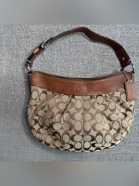 Coach Signature Hobo Bag for Sale up to 90% Off: Poshmark